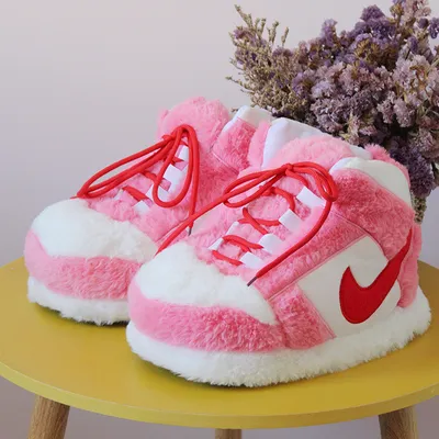 Slippers | VALENTINE